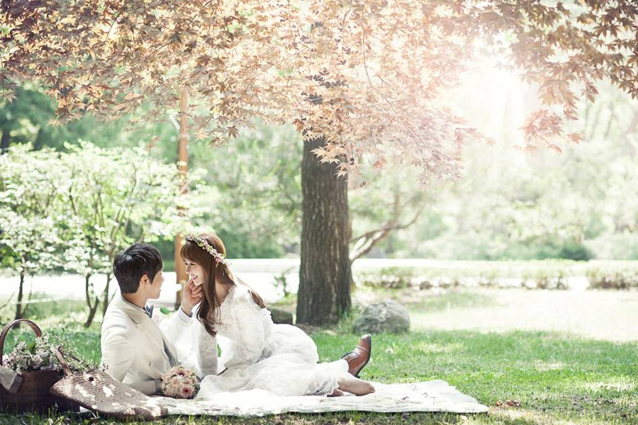 Ide foto prewedding ala Korea K-Pop